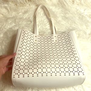 Ann Taylor white New large shoulder bag